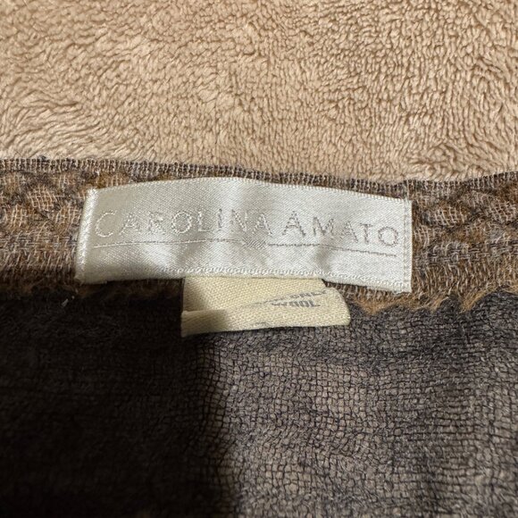 Carolina Amato scarf Gray leaves embroidered detail woman’s Wool Shawl Wrap vin - Picture 9 of 9